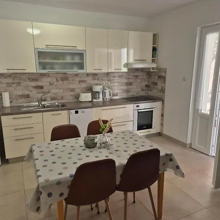 Poljak Apartamento *