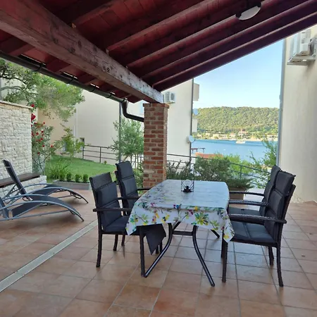 Poljak * Supetarska Draga